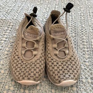 ☀️Get Ready for SUMMER☀️ Kids' Gray Water Shoes